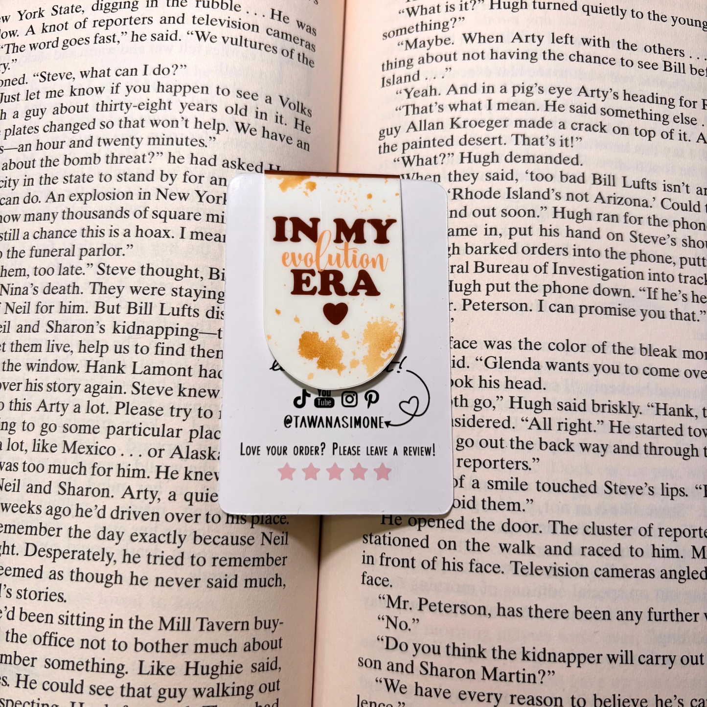 Zaria Magnetic Bookmark